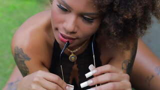 Bunduda gostosa sentou hodně na dítě.