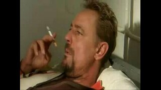 Djalë të vjetër të ndyrë të rinj hisao