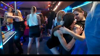 Strring hadi honeys na hunks pori mahitaji