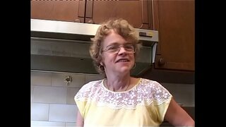 Můj pták nemůže odolat neodolatelné kouzlo zralé coura! Obj. 8